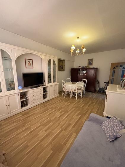Apartament cu 2 camere decomandat în Brâncoveanu