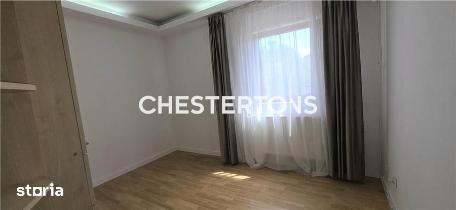 Casă cu 5 camere cu Teren 217 Mp în Domenii
