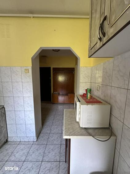 Apartament cu 3 camere decomandat în Solidarității