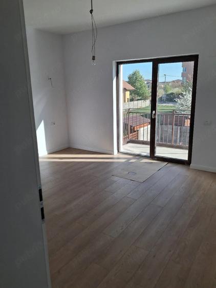 Casă cu 4 camere cu Teren 300 Mp în Giroc