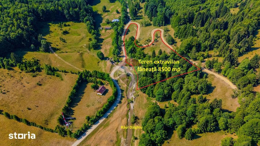 Teren de 8500 mp, în Tărlungeni