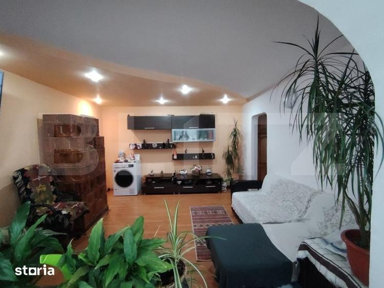 Apartament cu 3 camere semidecomandat în Central