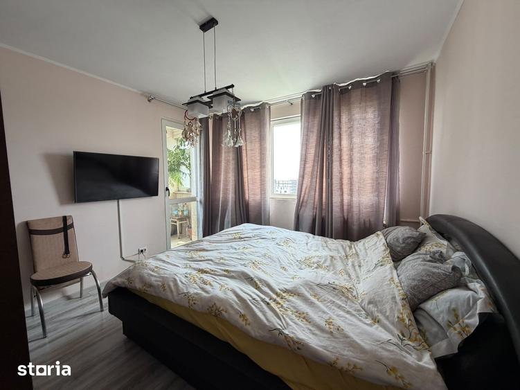 Apartament cu 3 camere în Berceni