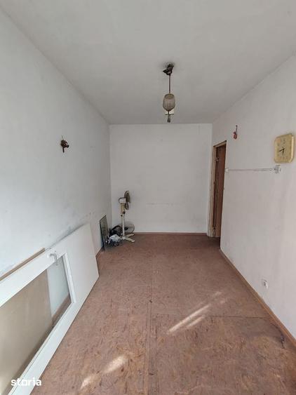 Apartament cu 2 camere semidecomandat în Micro 11