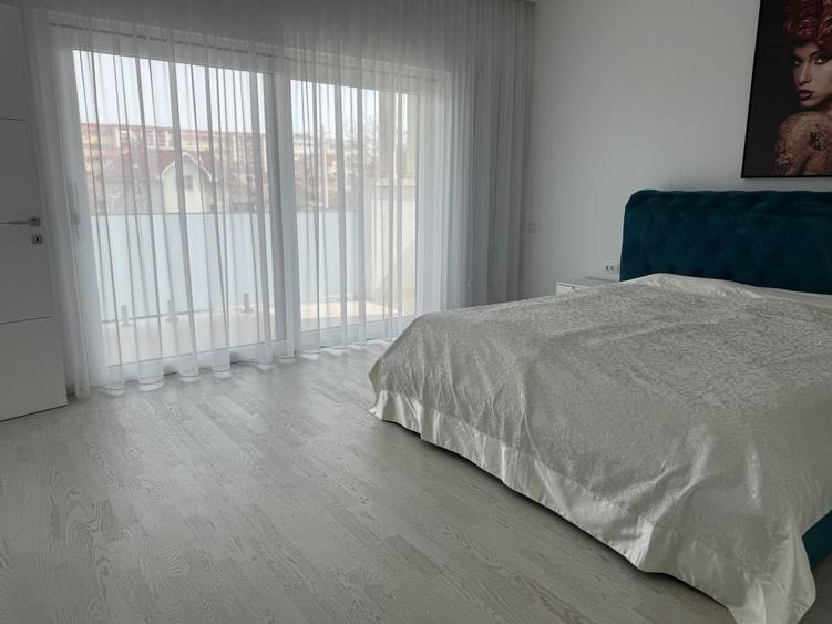 Vând vilă de lux S+P+et1 - 13