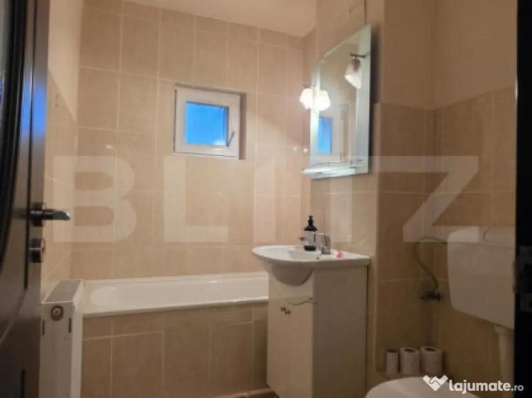 Apartament 3 camere, 65 mp, zona Soarelui - 1