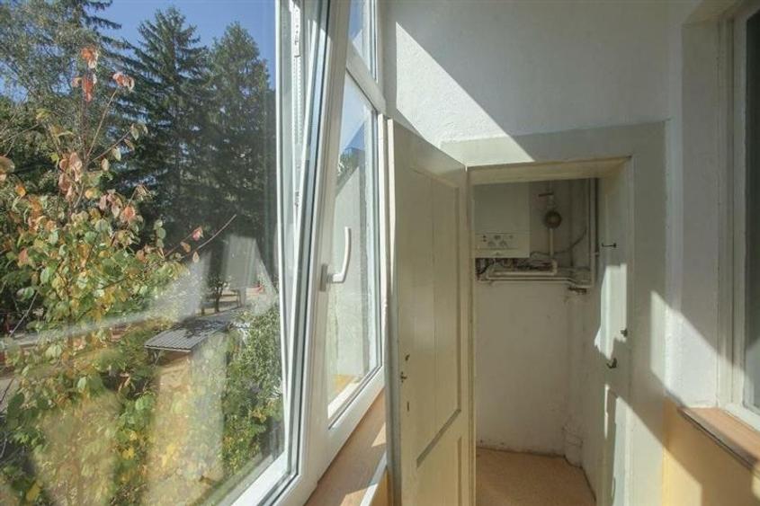 Regim vila, 3 camere, decomandate, terasa si balcon, Centru Civic, Brasov - 1