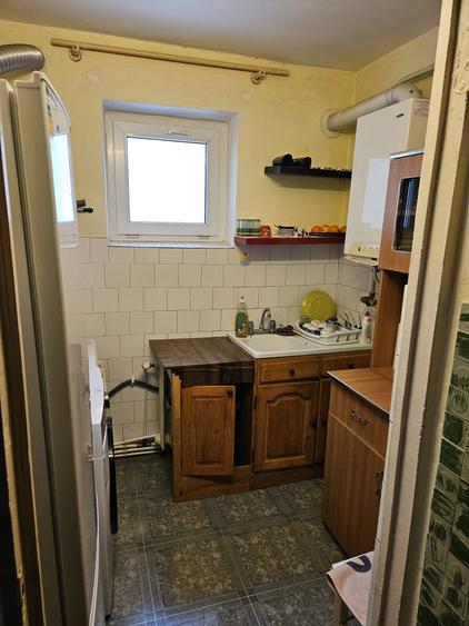 Apartament 3 camere zona Bulevard , etaj 2 , boxa pe act - 6