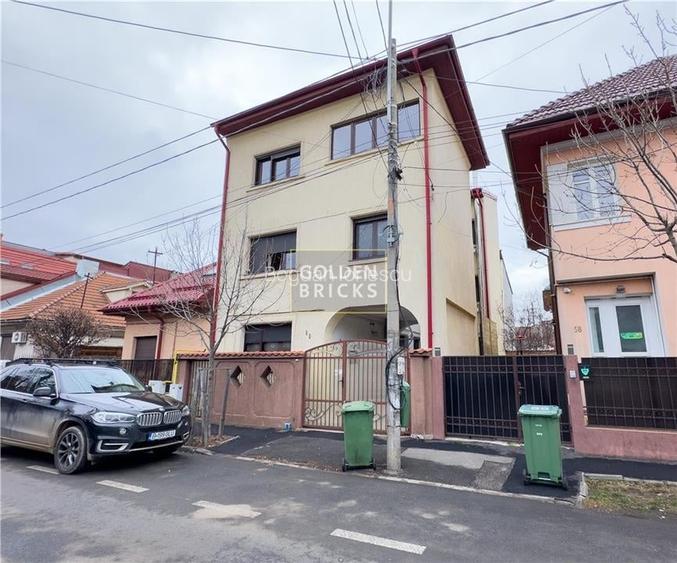 Piata Domenii | Vila individuala | 7 Camere| Renovata