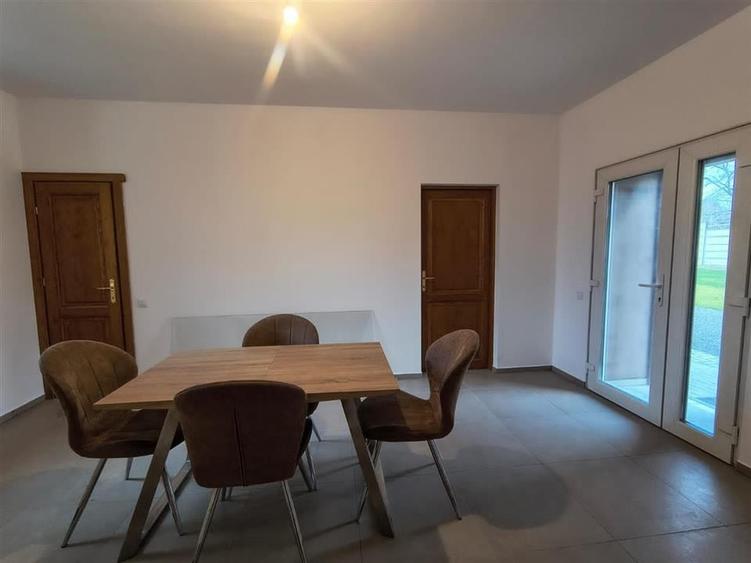 UNIC - CASA 3 CAMERE MOBILATA + CURTE Central Sacele - 5