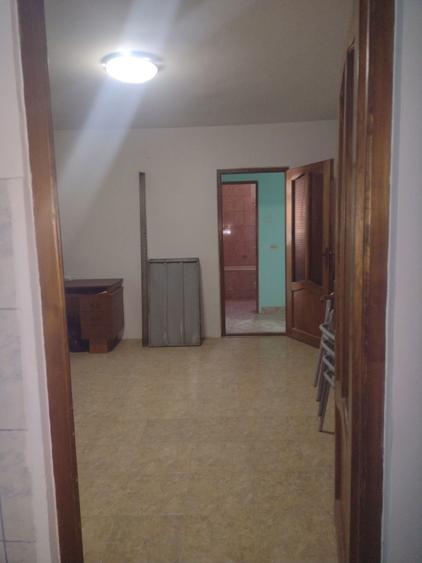 Vand ap.2 camere,hunedoara - 2