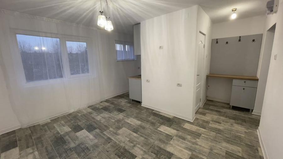 Garsoniera de vanzare - 2