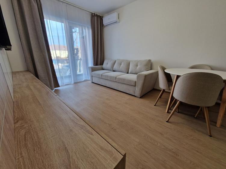 Inchiriez apartament ULTRACENTRAL și ultrafinisat - 1