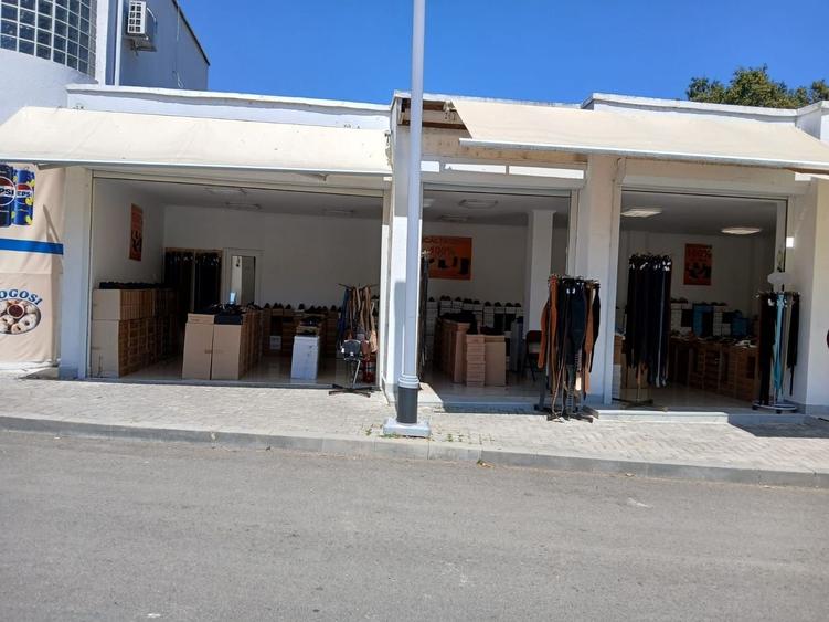 Spatii Comerciale trafic intens Teatrul de vara Neptun - 6