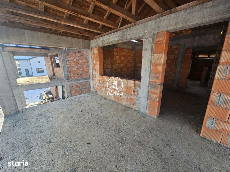 Vila la rosu de vanzare in Breazu - 7