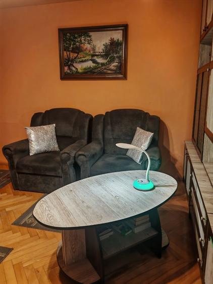 Vand apartament 3 camere decomandat - 2