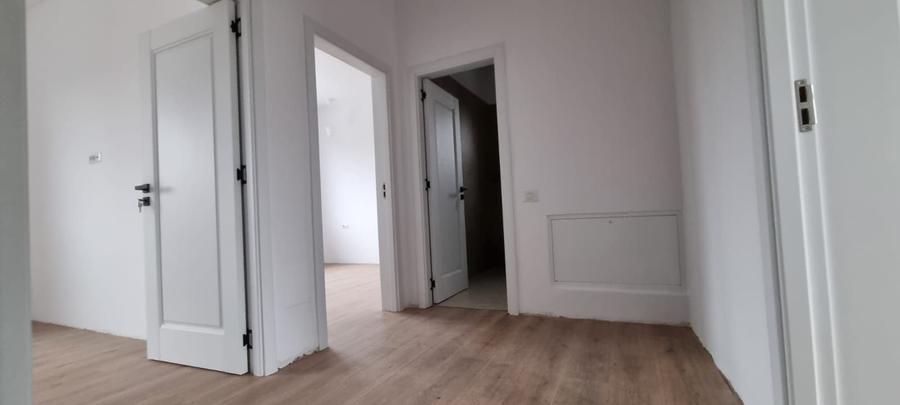 Reședință Modernă cu Finisaje Distinse - 7