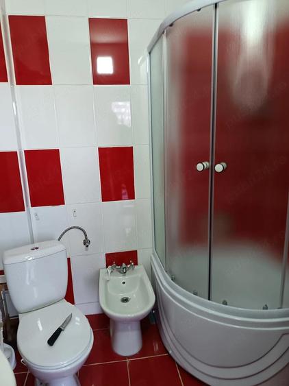 Inchiriez apartament 2 camere - 5