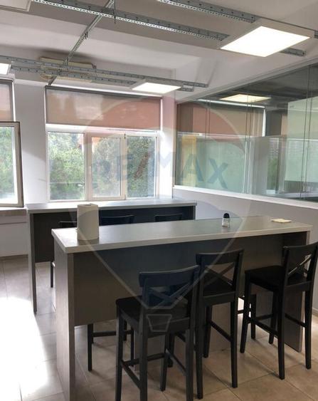 Spa?iu de birouri de 4,000mp de vanzare in zona Indust... - 9