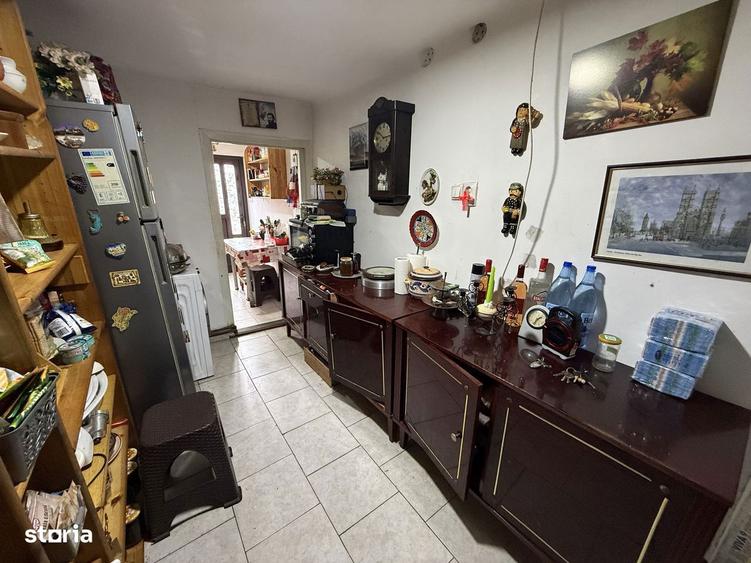 Casa corp C1 84mp + casa corp C2 51mp+garaj+ gradina si teren 889mp - 18