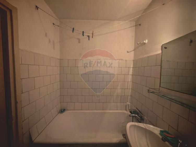 Apartament cu 2 camere -  zona P-ta Resita - 2