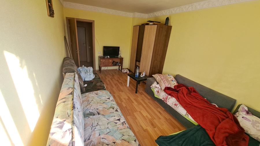 AGIGEA, 3 CAMERE DECOMANDAT 2 BAI, CENTRALA GAZ, 70 MP. PARCARE, BOXA - 10