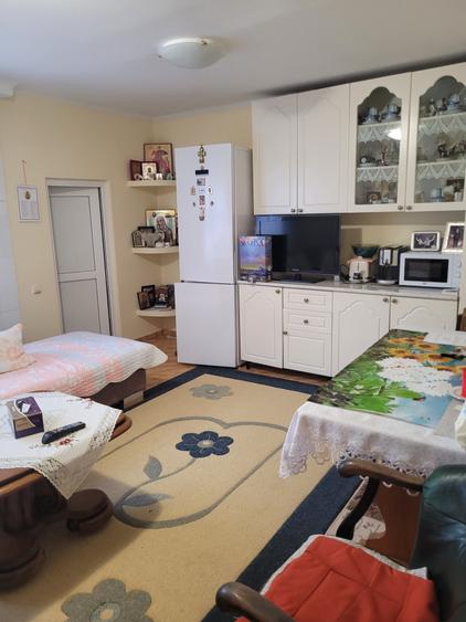 Casa parter cu 4 camere si anexe - cartier Coiciu - 10