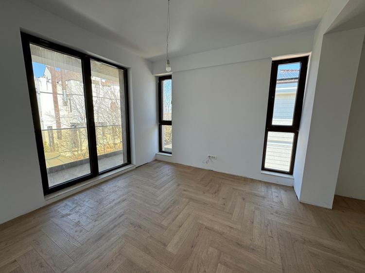 VILE DE LUX , 3 CASE CU CIRCUIT INCHIS, PANOURI FOTOVOLTAICE, POMPA DE CALDURA - 8