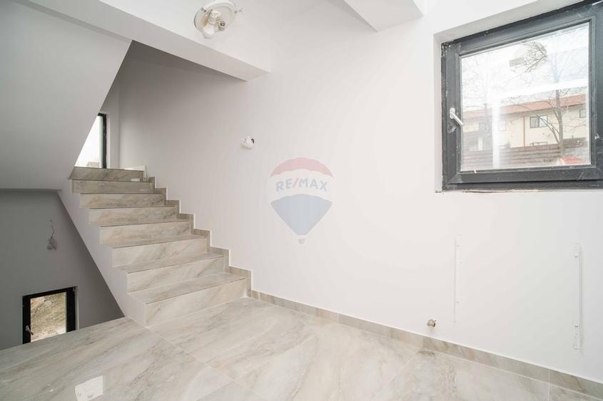 Vila de Vanzare cu 5 Camere, Teren 1000mp - Bucium, Iasi - Comision 0% - 9