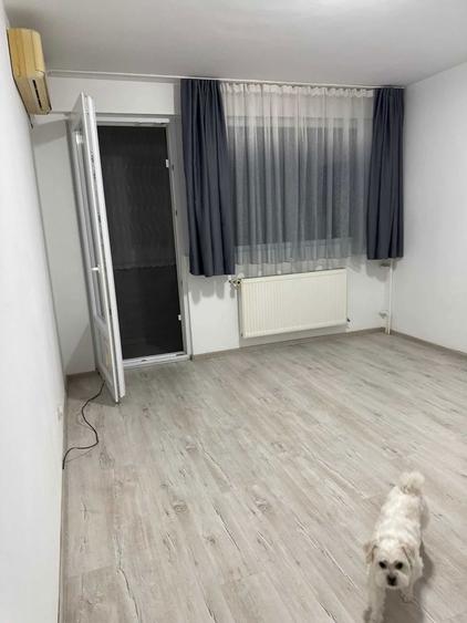 Vand apartament 2 camere Piata Moghioros - 5