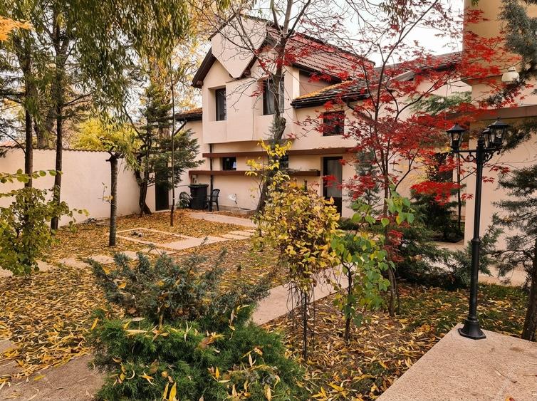 Casa ~ Piscina Acoperia ~ Garaj 2 Locuri ~ Teren 602 mp ~ Deosebita - 3