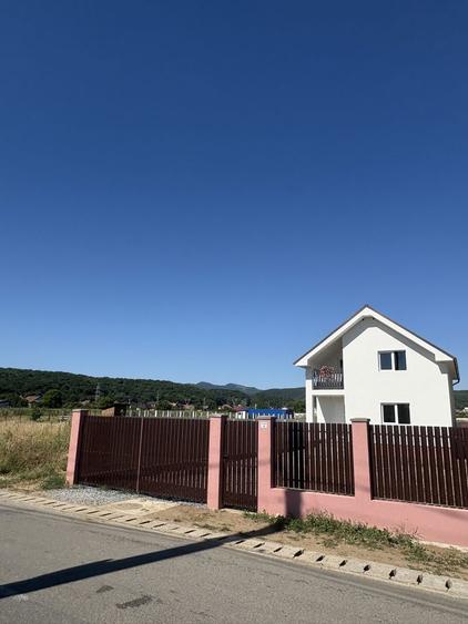 Casa individuala semifinisata in Gilau , zona centrala. Pret 165000 - 5