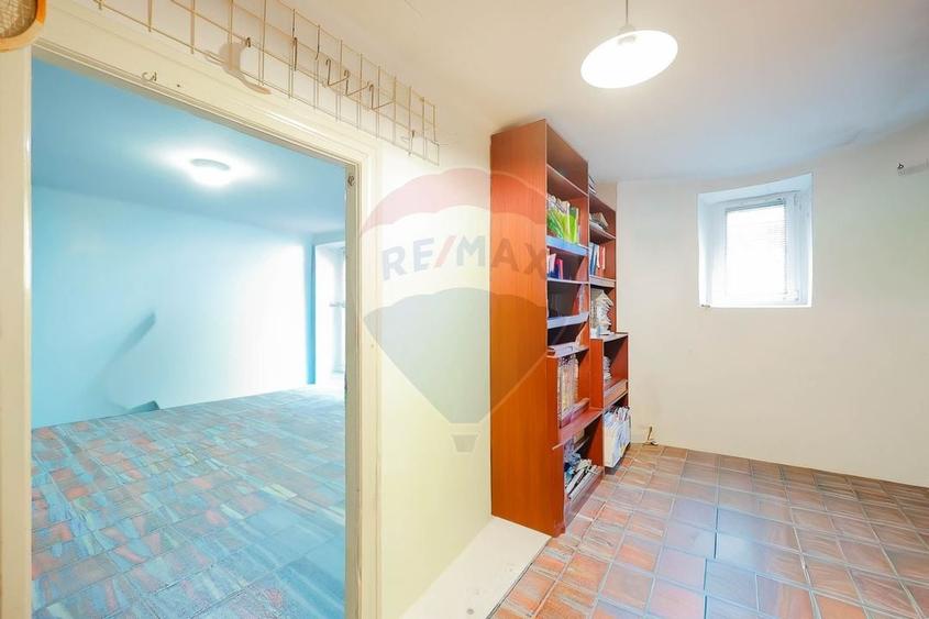 Spațiu comercial de vânzare situat ultracentral, str. George Enescu - 5