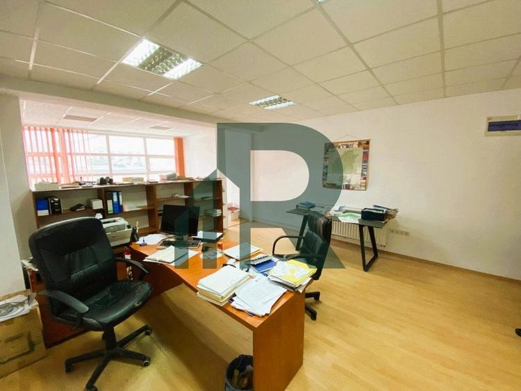 Spatiu open-space generos pretabil birou in zona centrala din Sibiu - 1