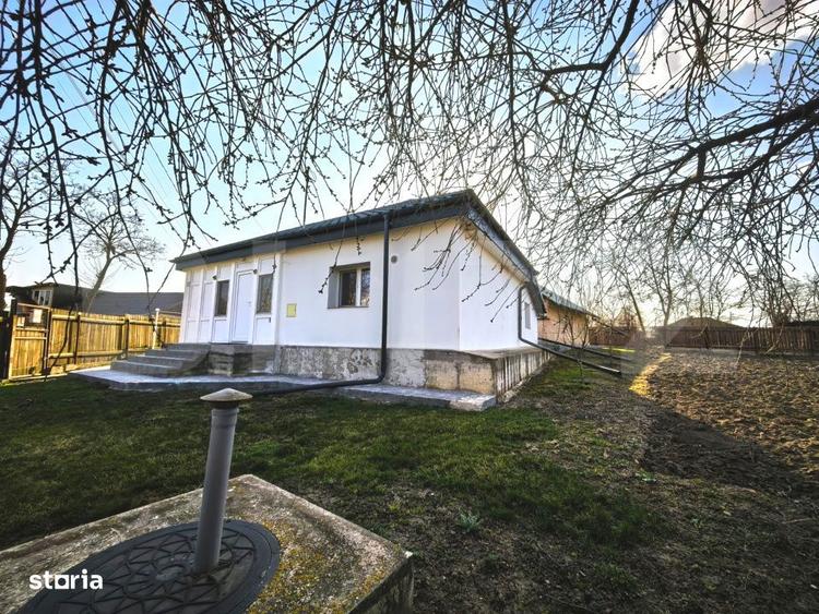 Casa eco de vanzare in Erbiceni eficienta, moderna si primitoare - 12