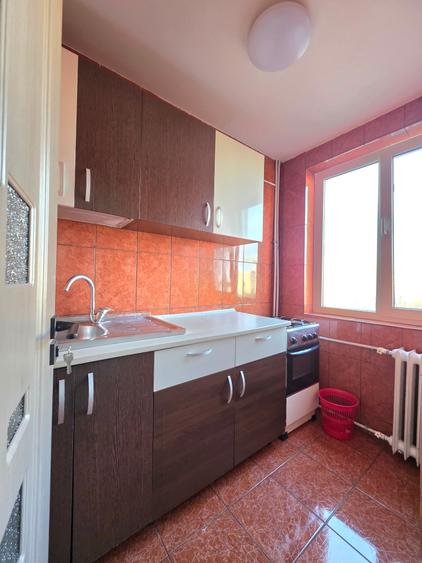 Drumul Taberei/Plaza România,4 minute metrou - 8