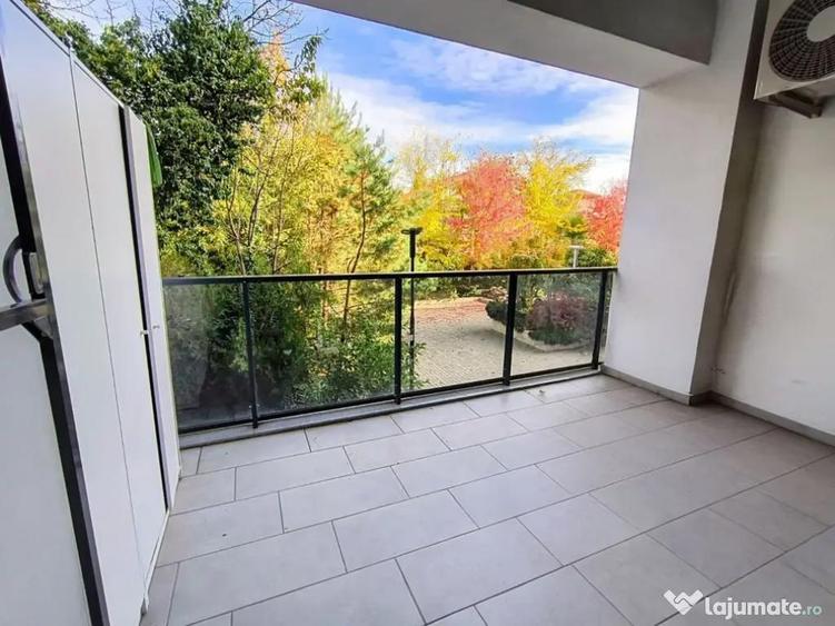 Iancu Nicolae- Gradina Zoologica- Jolie Ville- Loc parcare - 4