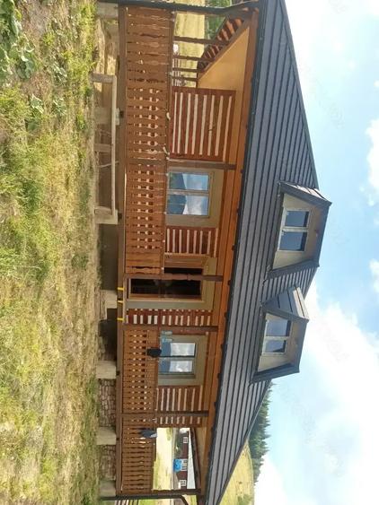 Vand casa in stil batranesc cu cerdac.. - 7