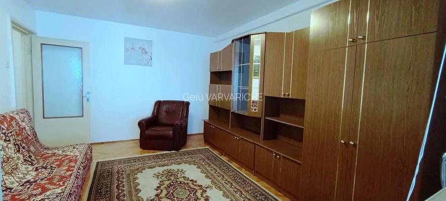 Apartament cu 3 camere in Racadau