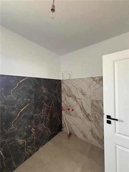 Duplex cu 4 camere cu Canalizare în Moșnița Nouă