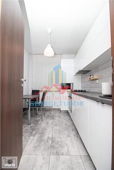 Apartament 2 camere total decomandat + parcare privata, Str. Acvilei 4 - 10