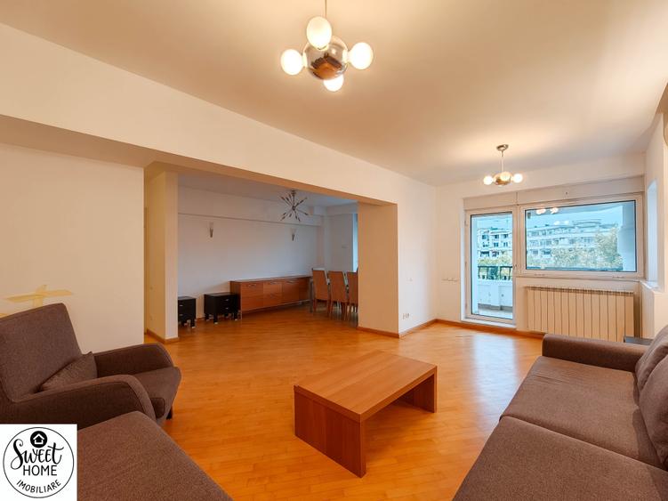Apartament cu 5 camere decomandat în Unirii