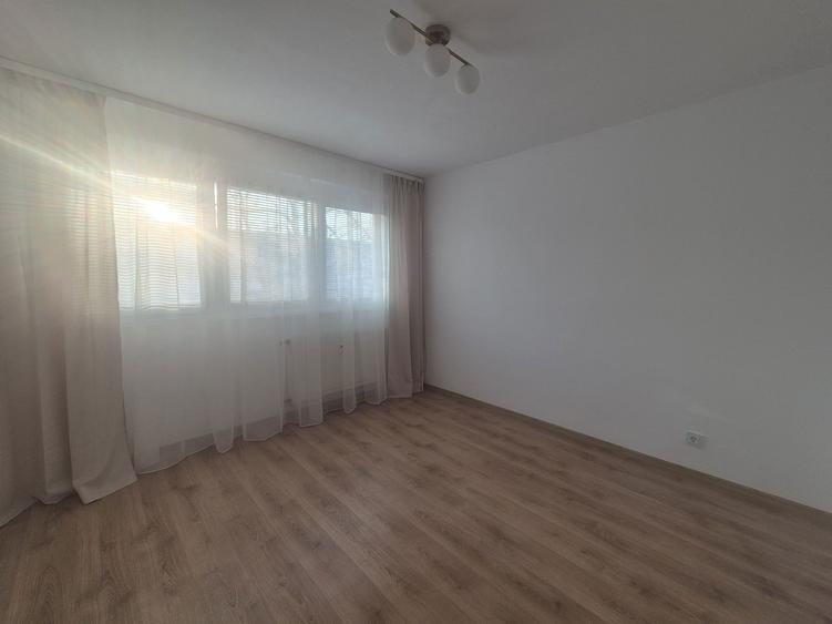 Apartament 2 camere decomandat, etaj 3/4, 49 mp, langa metrou Drumul Taberei, bloc tip P - 7