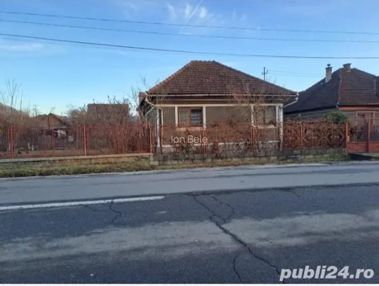 Casa de vanzare in CRI?CIOR