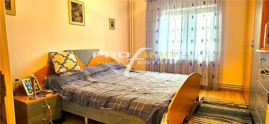 Apartament 3 camere, su.88mp.decomandat, CF.0, - Gara BCR - 19