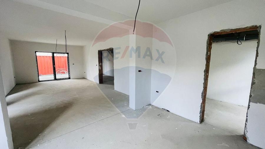 Casa de vanzare Brasov - 3 dormitoare, 3 bai, 140 mp utili - 9