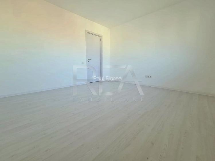 Apartament cu 4 camere in zona Trapezului Apartament cu 4 camere in zona Trapezului