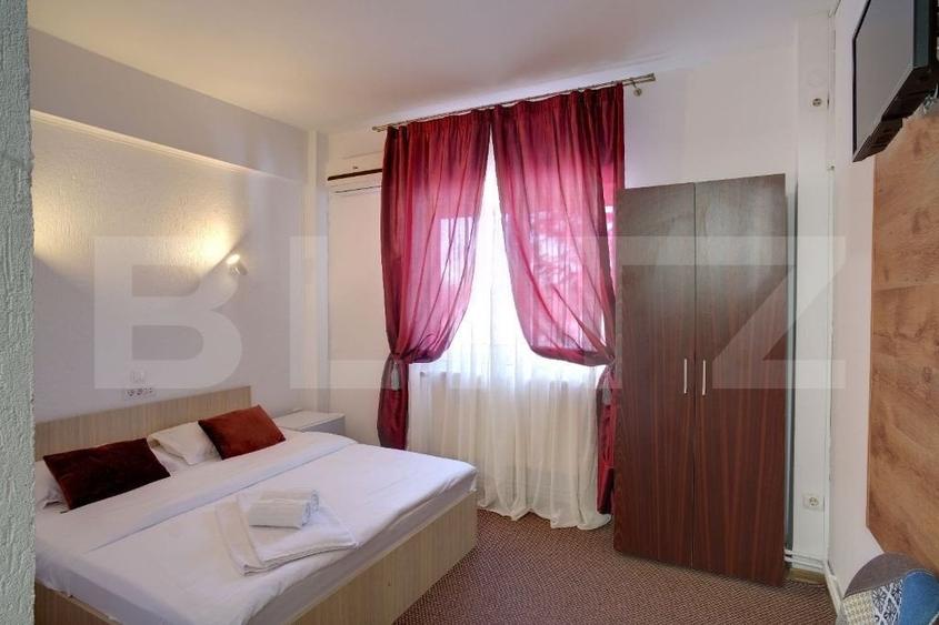 Casă individuală cu 15 camere cu Teren 100 Mp în Albert