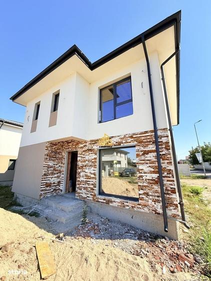 Casă cu 4 camere în Domnești