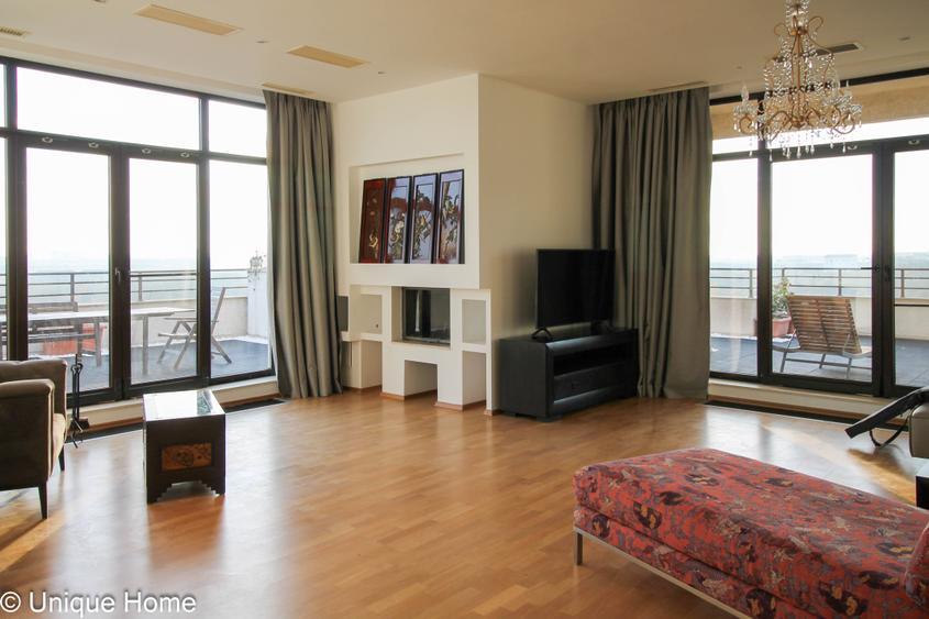 Iancu Nicolae : Penthouse spectaculos, cu terase de peste 300 mp ! - 4